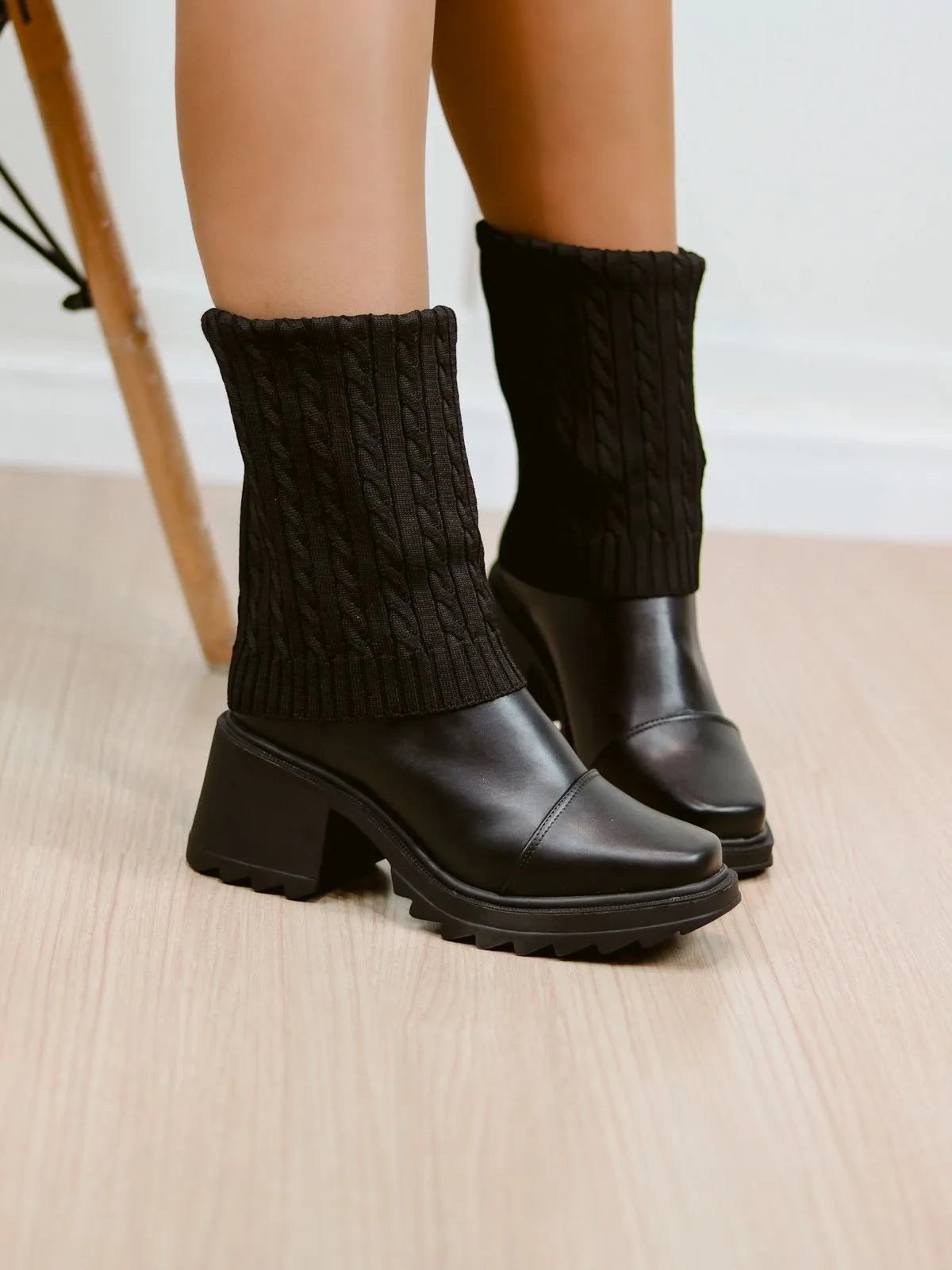 Bota Versatta - A Bota 2 em 1 Que Se Transforma Com Você