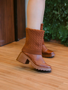 Bota Versatta -  A Bota 2 em 1 Que Se Transforma Com Você